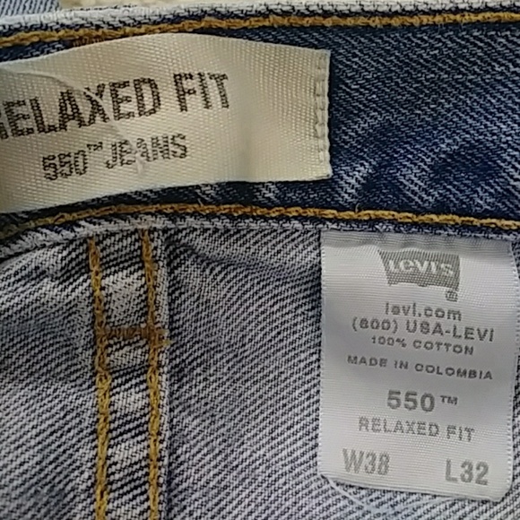 Levi 550 38×32 - Picture 2 of 5